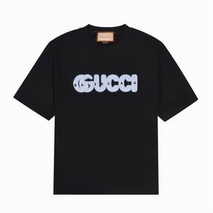 Gucci Women's T-shirts 12